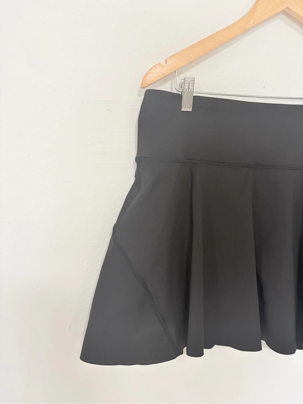 Athleta Size L Black Tennis Skirt Built In Shorts